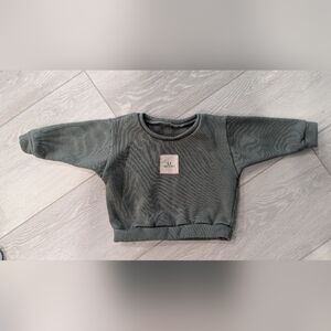 BNWOT 12-18M Green Sweater
